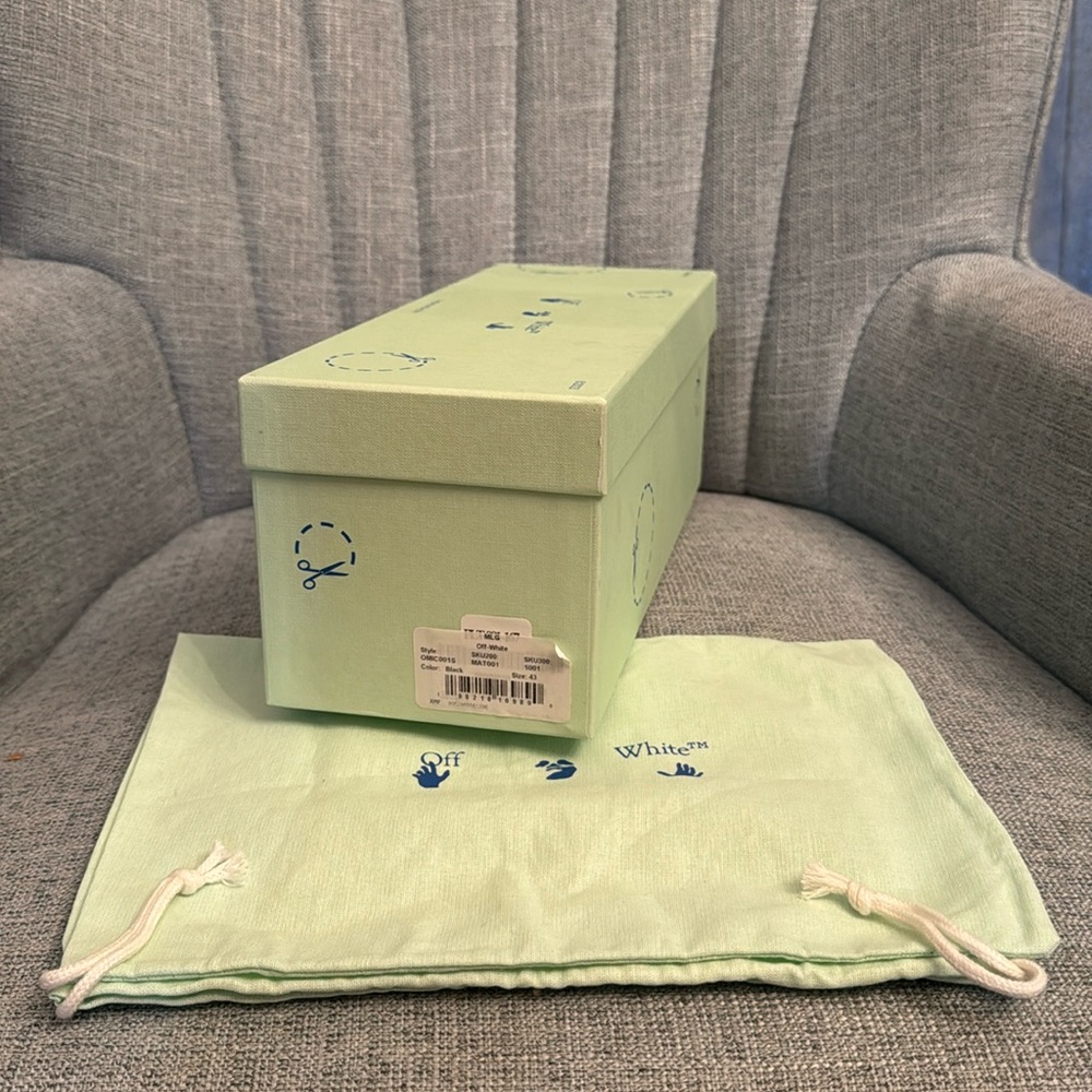 Off-White Official Brand Men’s Shoebox and Dustbag
